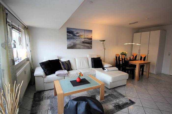 Ferienwohnung für 3 Personen, mit Ausblick und Balkon in Dorum - 2