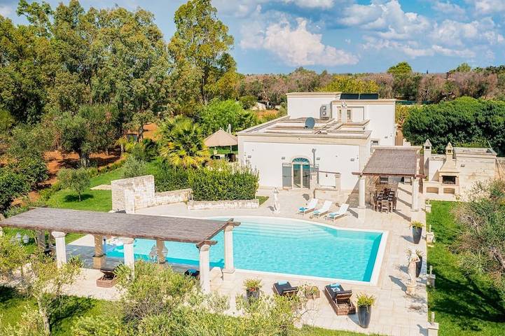 Villa per 6 persone, con giardino e terrazza, con animali domestici in Oria