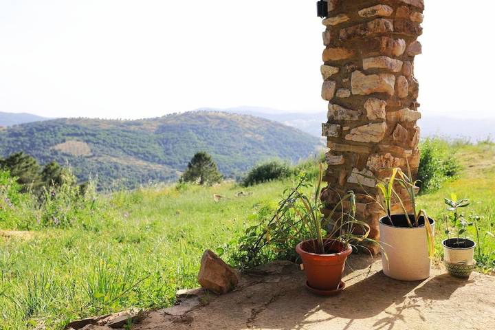 Casa rural para 2 personas, con vistas y piscina además de jardín y terraza en Las Villuercas - 2