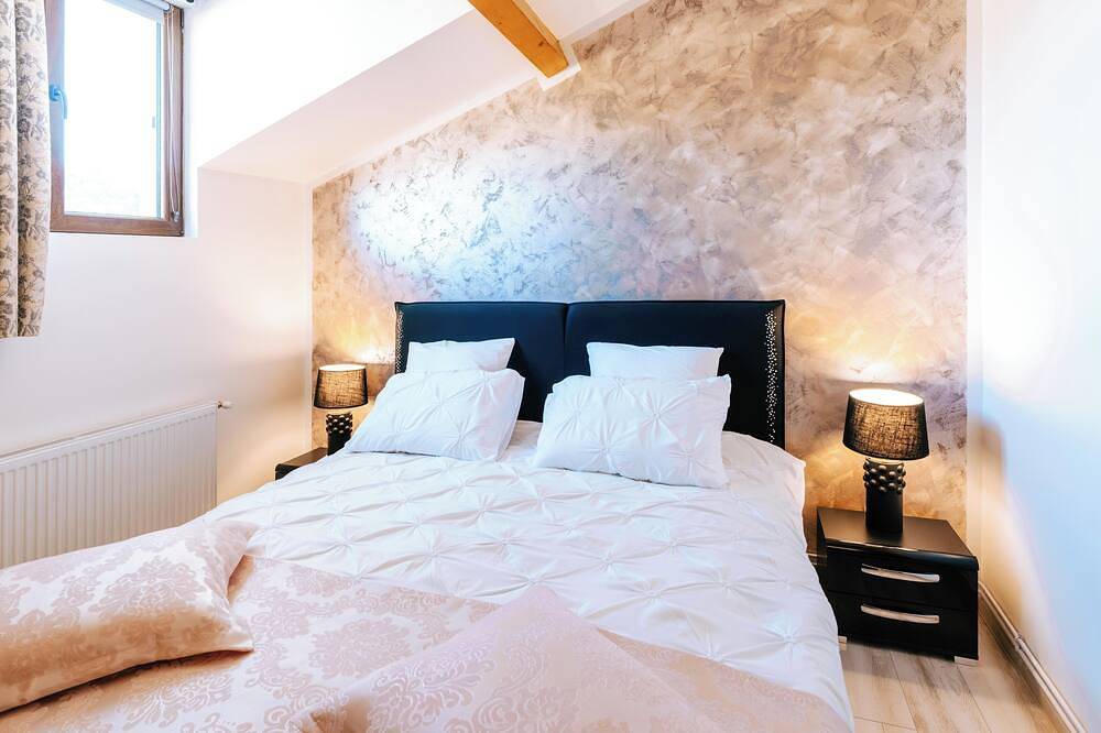 Raissa luxury suite near Bordeaux and A10 heated pool, garden, ideal for couples in Saint-Gervais (Gironde), Blaye region