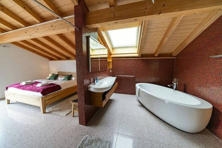 Chalet für 12 Personen, mit Sauna und Garten sowie Balkon im Berner Oberland - 3
