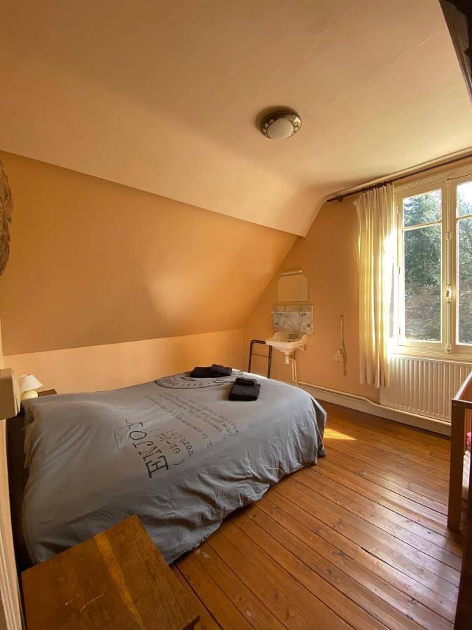 Villa des Settons Direct plage Lac Des Settons in Moux-en-Morvan, Lac des Settons