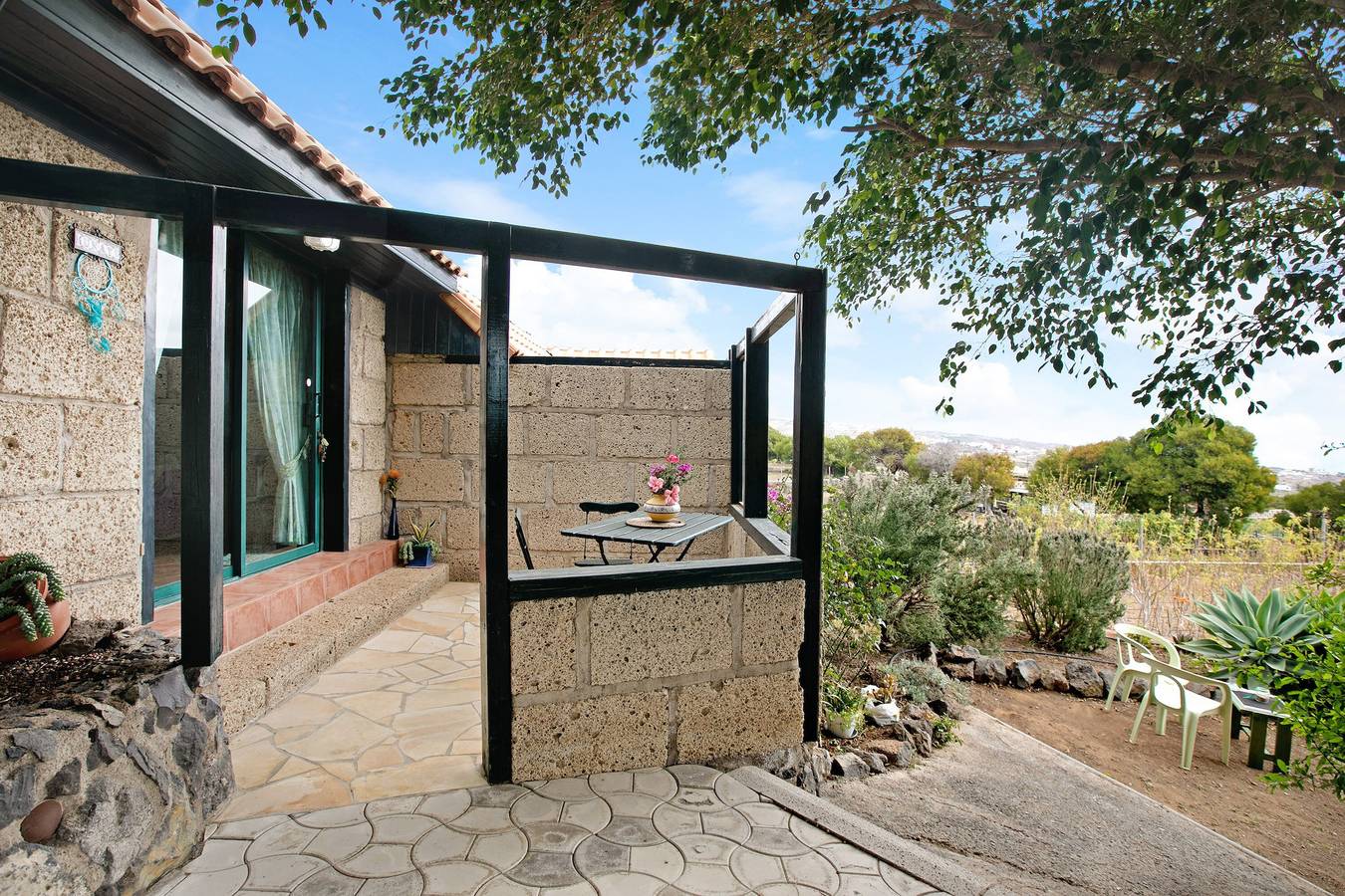 Apartamento entero, Apartamento "Casa Munay" con vistas al mar, terraza y jardín compartido in Granadilla de Abona, Tenerife Sur