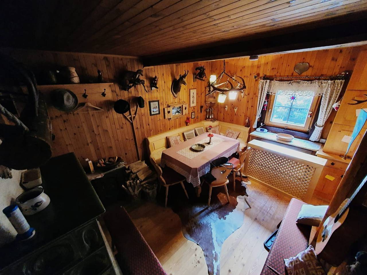 Ganze Wohnung, Idyllische Hütte mit Sauna in Bad Kleinkirchheim, Nockberge
