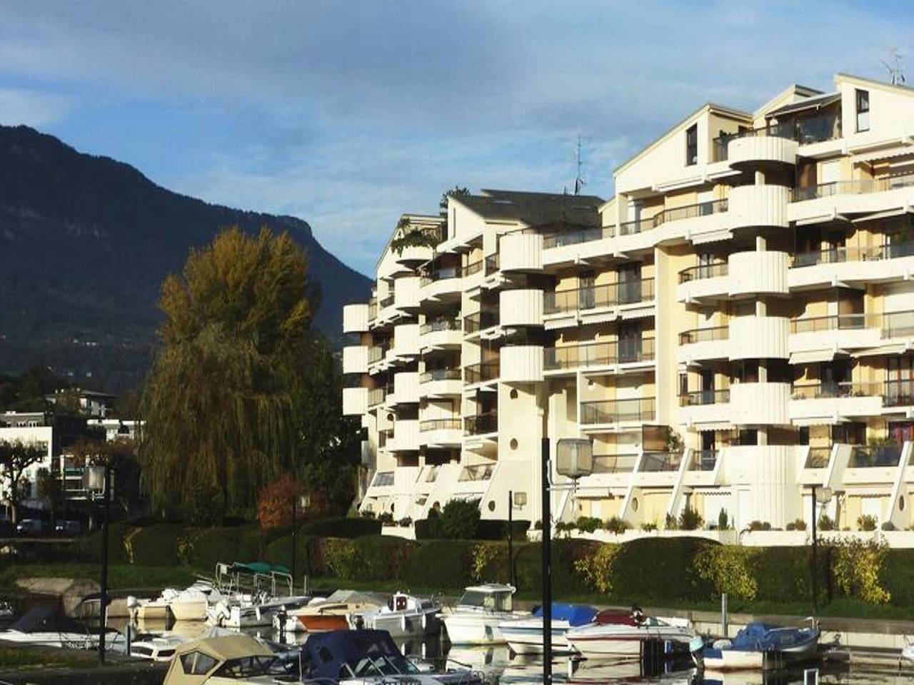 Entire apartment, 2 Rooms for 3 People in Aix-les-Bains, Chambéry region