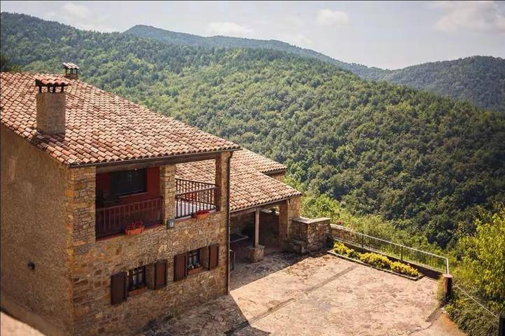 Maison de campagne pour 2 personnes, avec jardin ainsi que vue et bassin pour enfant à Ripoll - 3
