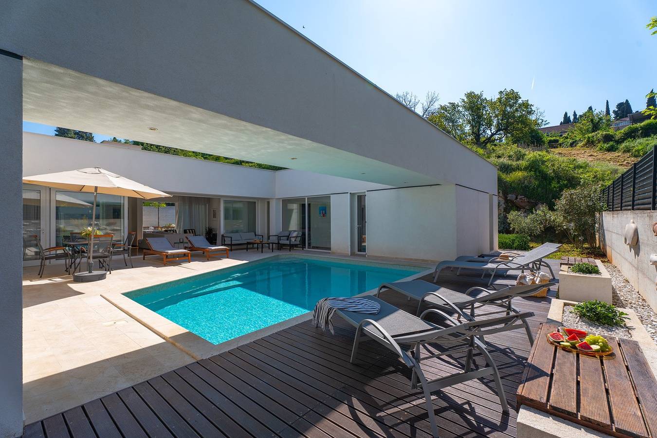 Villa Island Pearl: A Stunning Oasis of Luxury and Serenity on Brač Island in Nerežišća, Brac