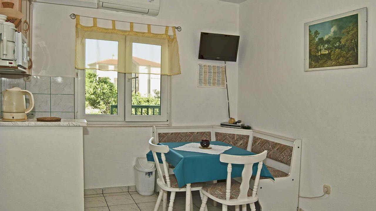 Ganze Ferienwohnung, Ferienwohnung für 2 Personen (30 m²) in Gradac (Split-Dalmatien) in Gradac, Makarska Riviera