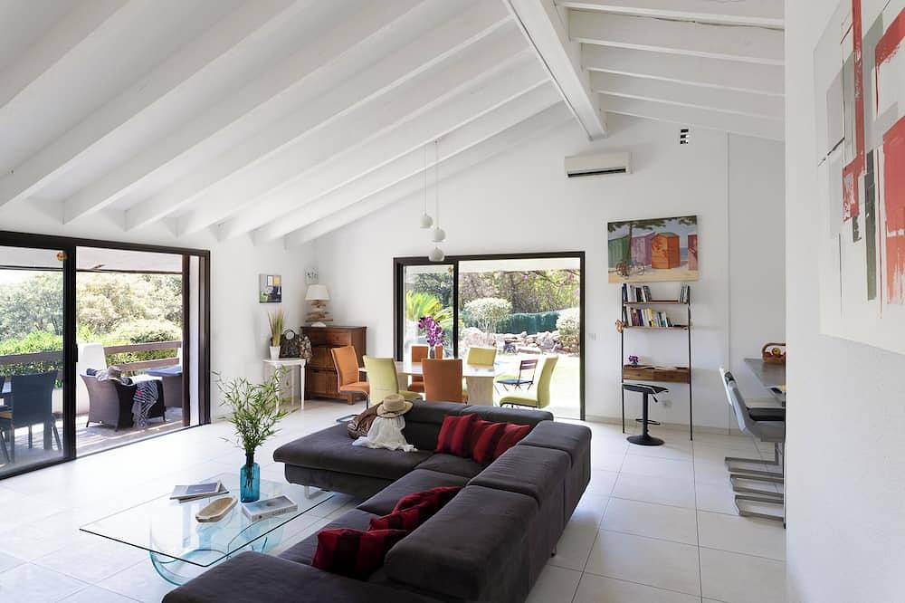 Casa 3 camere - Santa Giulia - Residence con piscina riscaldata in Santa Giulia, Porto Vecchio