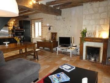 Gîte pour 2 personnes, avec terrasse et vue dans Château du Clos Lucé