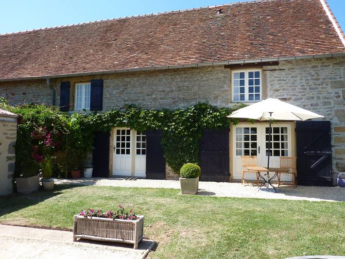 Gîte pour 4 personnes, avec piscine à Vaudebarrier