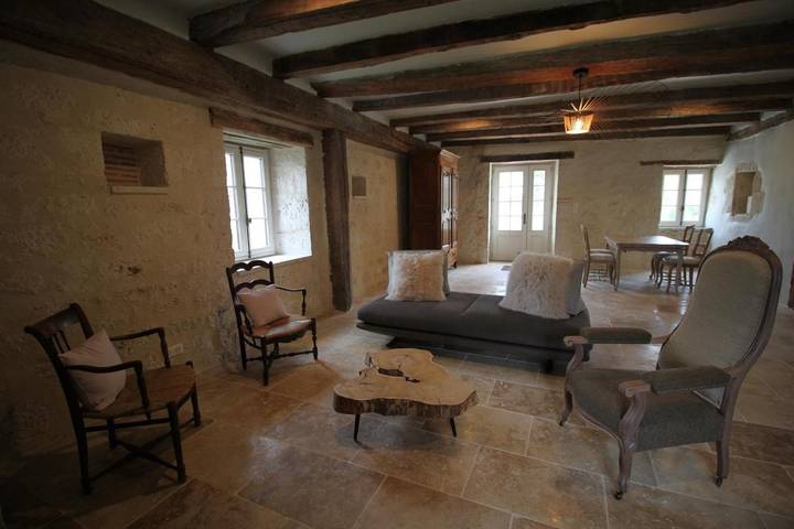 Location de vacances pour 4 personnes, avec jardin ainsi que piscine et vue, animaux acceptés à Saint-Beauzeil - 4