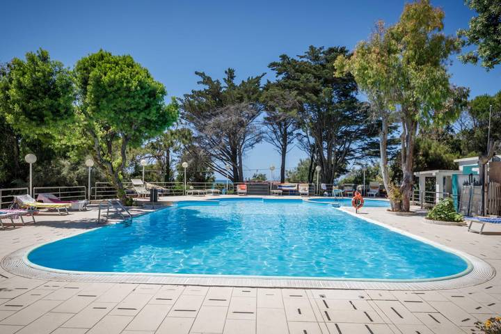 Ferienhaus für 5 Personen, mit Garten und Kinderpool sowie Pool in Italienische Riviera