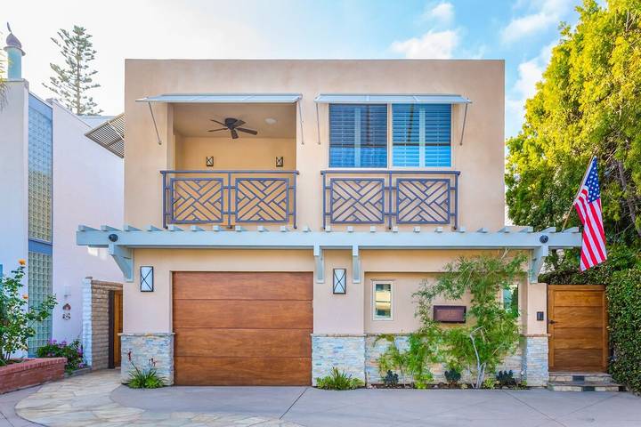 Vacation rental for 6 people, with balcony and hot tub in Del Mar