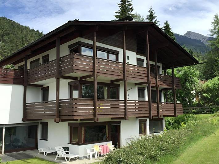 Ferienwohnung für 3 Personen, mit Terrasse und Pool