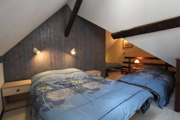 Gîte pour 7 personnes, avec jardin dans Vallée d'Ossau - 4