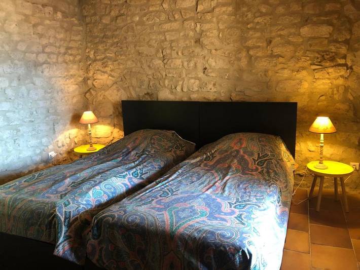 Location de vacances pour 6 personnes, avec terrasse ainsi que vue et piscine à Crestet - 4