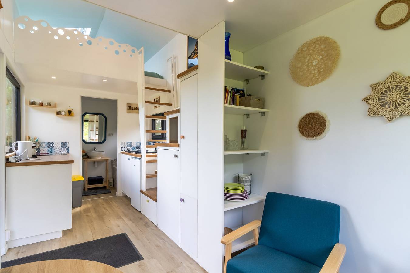 Appartement de vacances entier, Tiny House à Saint-Cernin-de-l'Herm - Piscine partagée & séjour relaxant pour 4 personnes in Saint-Cernin-de-l'Herm, Périgord Noir
