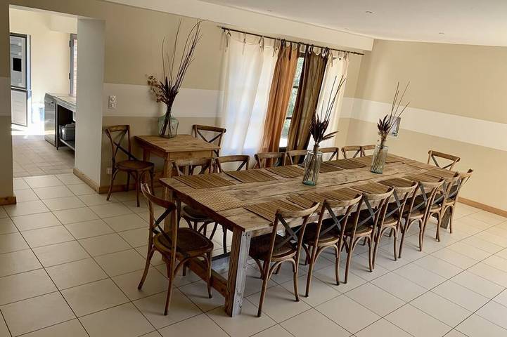 Gîte pour 16 personnes, avec jardin et jacuzzi à Vézénobres - 4