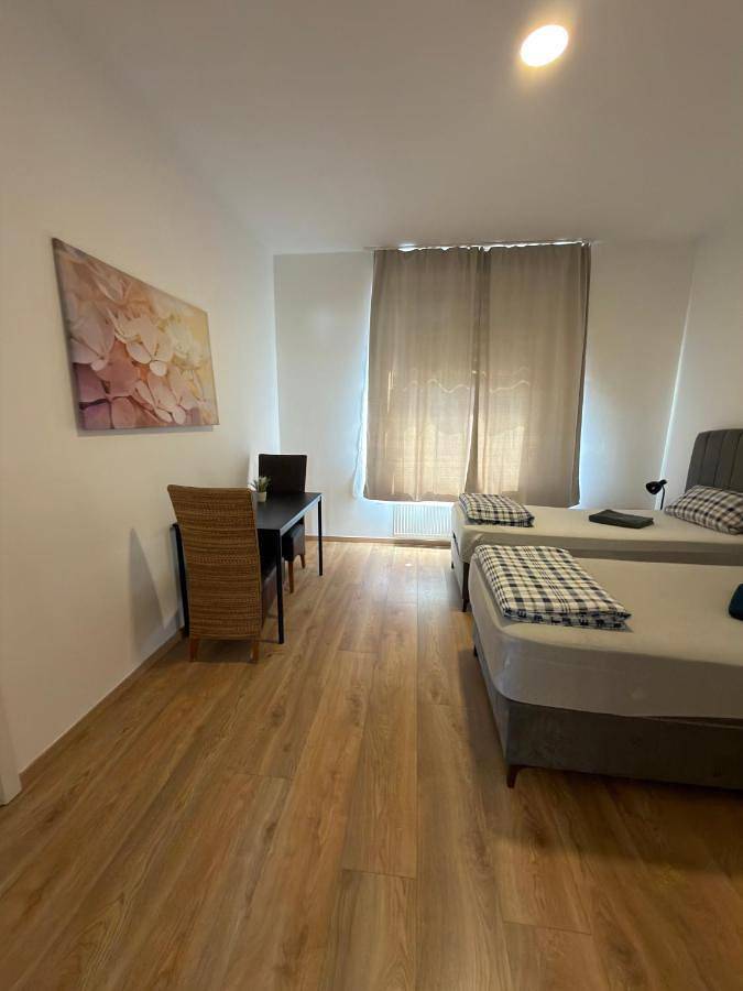 Ferienwohnung für 7 Personen, mit Garten und Ausblick in Essen - 3
