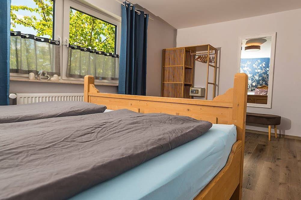 Ganze Wohnung, Innovativste Ferienwohnung für Wanderer des Weserberglandes. in Bodenwerder, Landkreis Holzminden