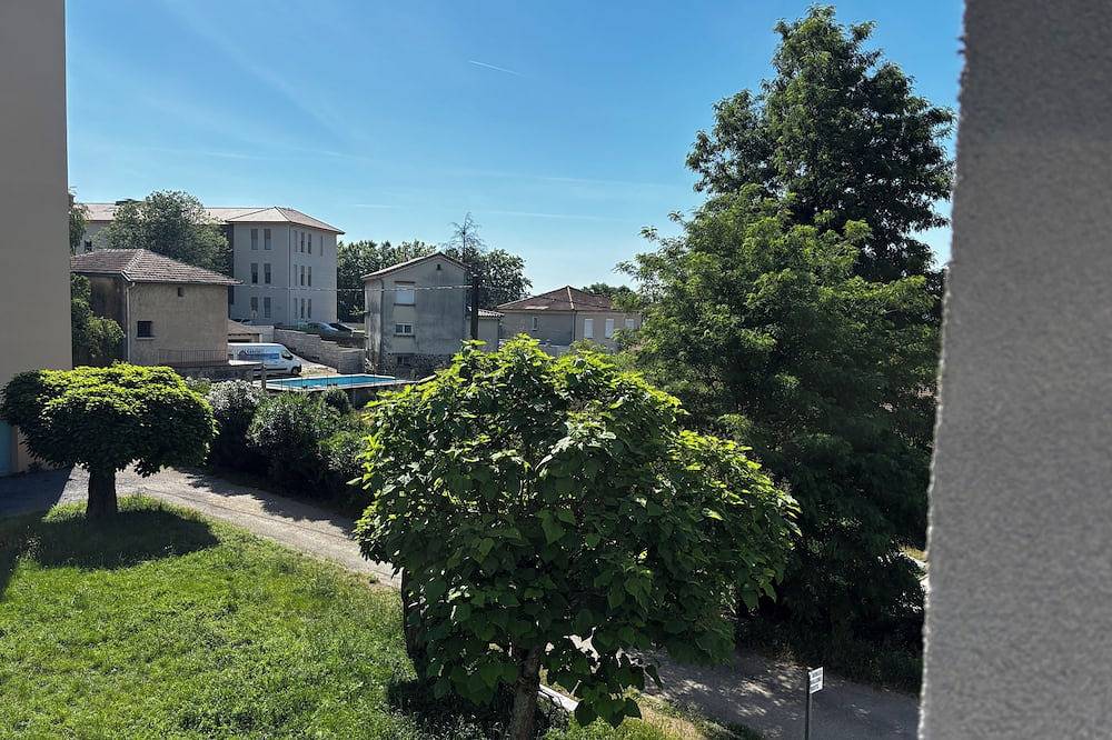 Ganze Wohnung, Quiet apartment in Aubenas. 10 min walk from the Château. in Aubenas, Ardèche