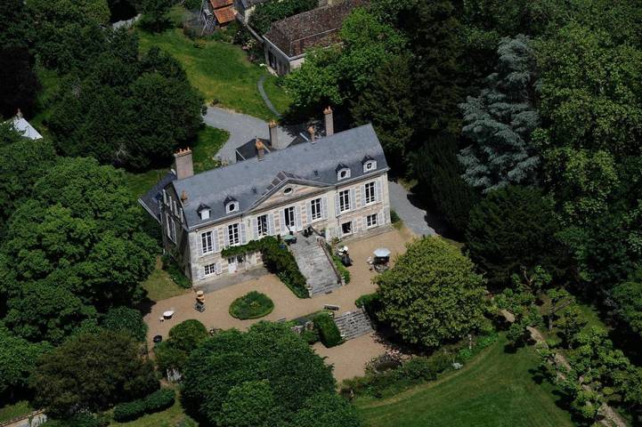 Cottage pour 2 personnes, avec jardin ainsi que piscine et sauna à Bessé-sur-Braye