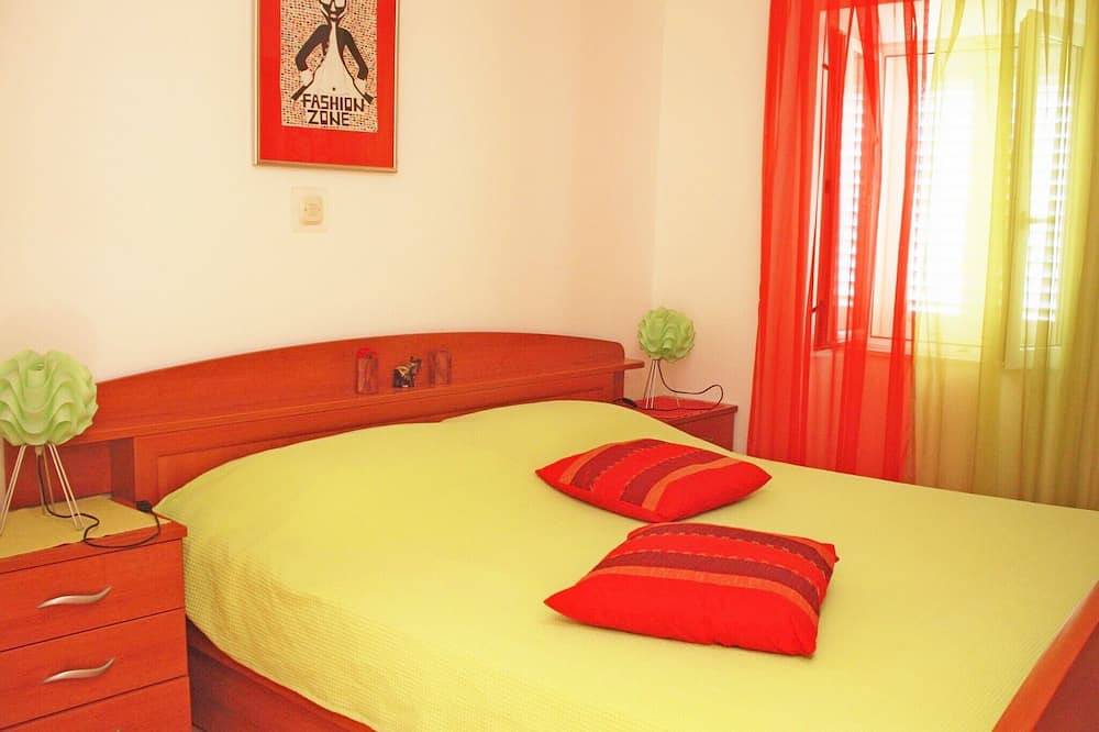 Ganze Wohnung, Ferienwohnungen und Zimmer Antun, (13052), Lumbarda, Croatia in Lumbarda, Korcula