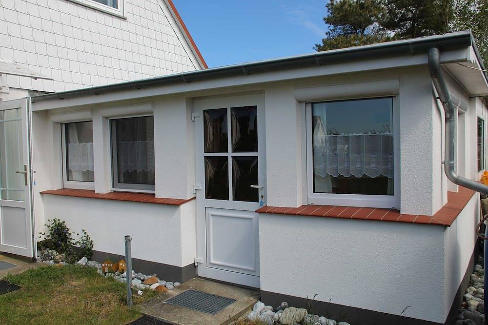 Appartement entier, 1 room apartment - Holiday home Boddenblick in Neuendorf Hiddensee Island, Hiddensee
