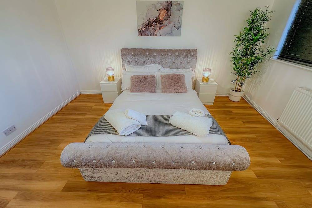 Entire apartment, Beautiful 2 bed apartment in slough in Slough, Berkshire