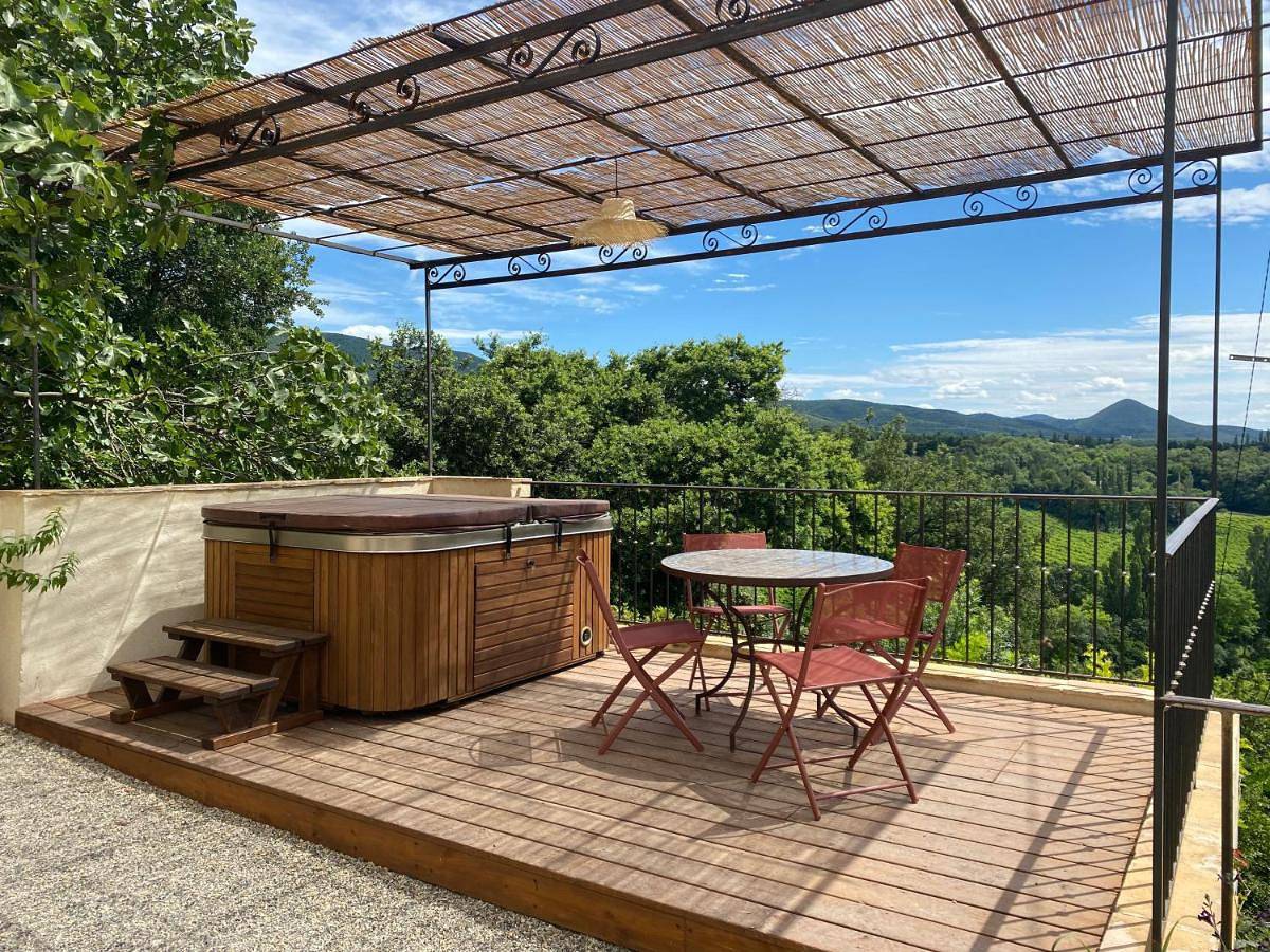 Le Mas du Rochet - Gîte à la campagne avec spa privé - 2 à 4 pers in Mirmande, Région de Valence
