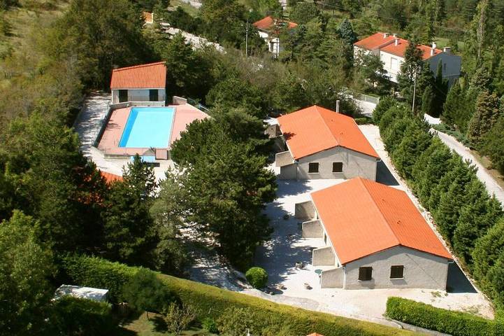 Gîte pour 5 personnes, avec Piscine dans Lac de Saint-Ferréol