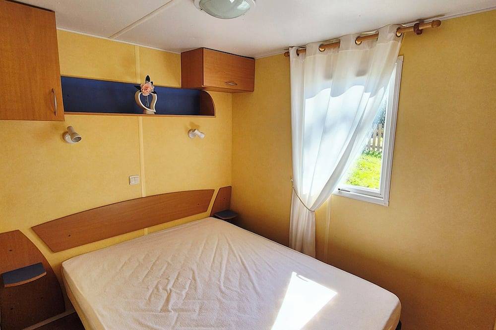 Mobilhome in Brigueuil, Charente