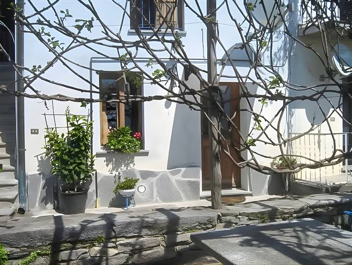 Ferienwohnung für 2 Personen, mit Terrasse und Seeblick sowie Garten und Ausblick am Lago Maggiore - 3