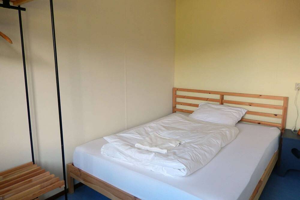 Ganze Wohnung, Apartment für 8 Personen im ersten Stock in Amsterdam-Nord, Holländische Küste