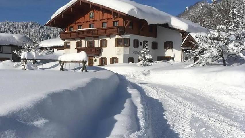 Ferienhaus für 12 Personen, mit Garten