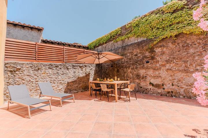Gîte pour 6 personnes, avec Terrasse dans Musee de l'Ecole