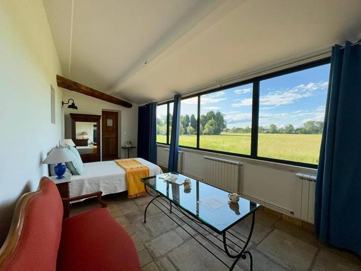 Location de vacances pour 6 personnes, avec vue ainsi que jardin et piscine à Le Pontet - 2