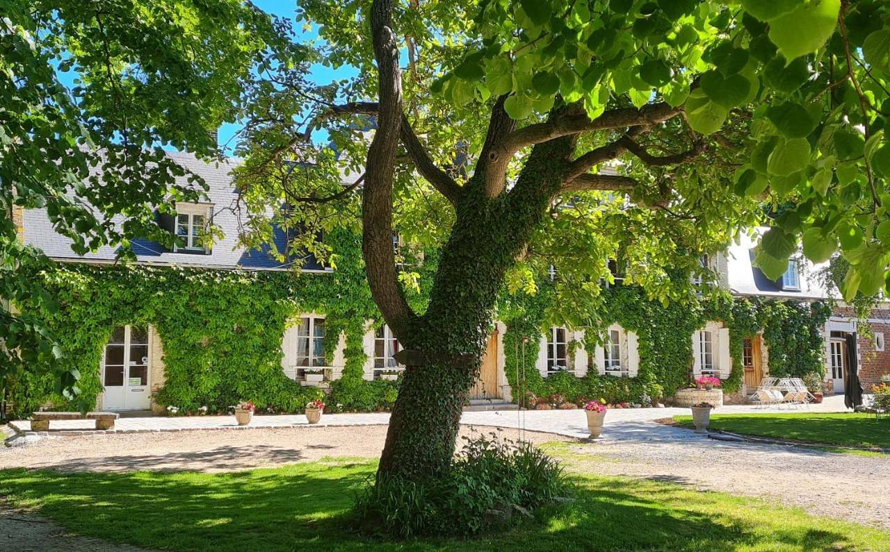Double Room with Garden View in Saint-Riquier, Région d'Abbeville