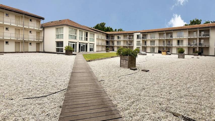 Appartement de vacances pour 3 personnes, avec piscine et sauna