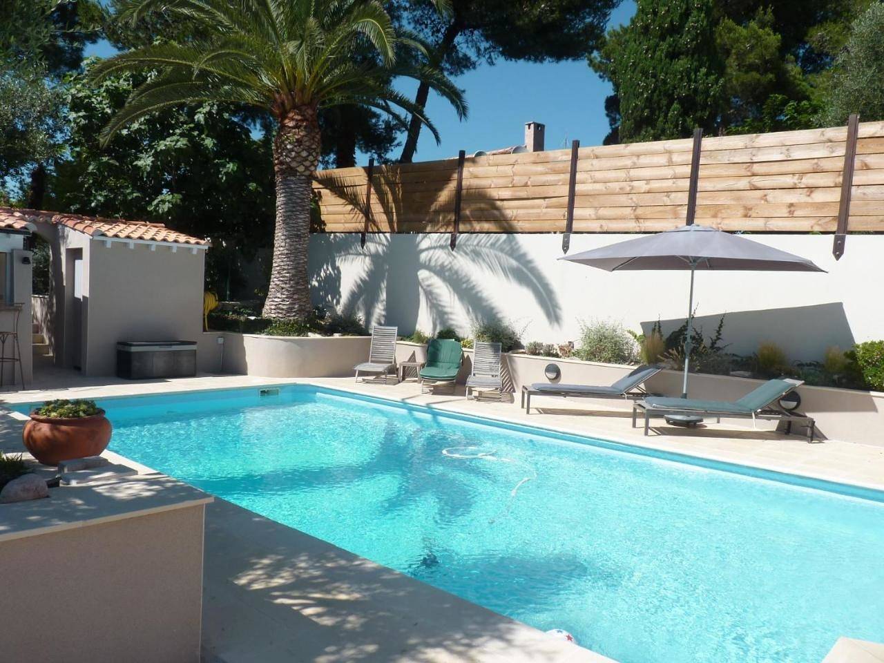 Double Room with Private Bathroom in Martigues, Mittelmeerküste (Frankreich)