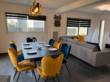 Gîte pour 4 personnes, avec jardin dans Landrellec