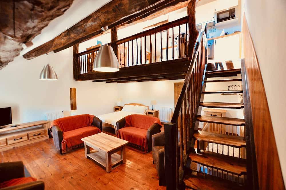 Le Sanglier - Rustic and charming gite with panoramic mountain views, immersed in beautiful nature in Riols, Région de Béziers