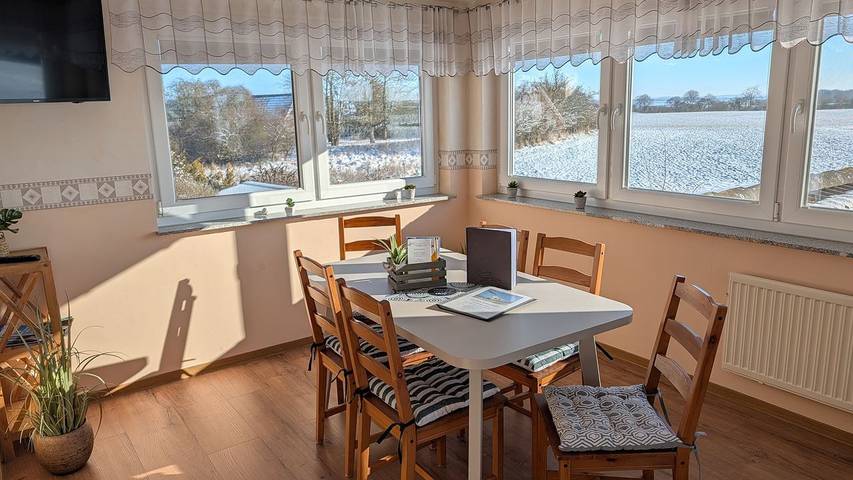 Ferienwohnung für 9 Personen, mit Sauna und Terrasse sowie Garten in Hohenkirchen - 4