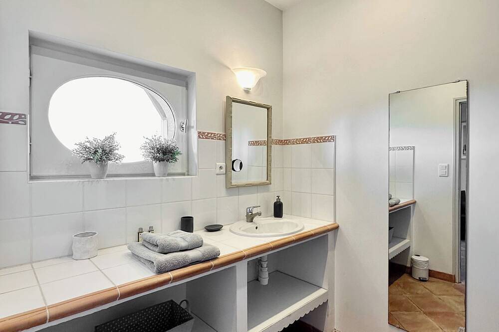 Maison Oléa - Chambre d'hôtes \"Naturéa\" avec vue sur la vallée de la Vézère in Le Bugue, Périgord Noir