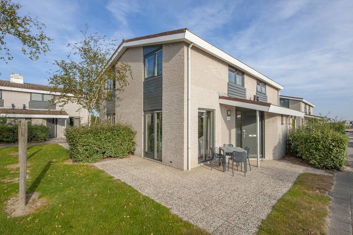Bungalow für 4 Personen, mit Terrasse und Balkon/Terrasse - 1