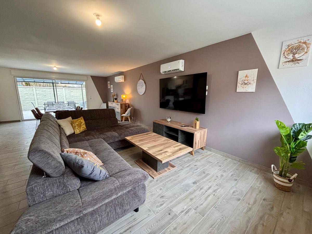 Maison Mocca - Maison moderne cozy avec extérieur in Clermont-Créans, Sarthe