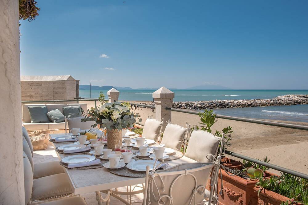 Galatea - Beach Front - Private Pool - Toscana in San Vincenzo, Costa degli Etruschi