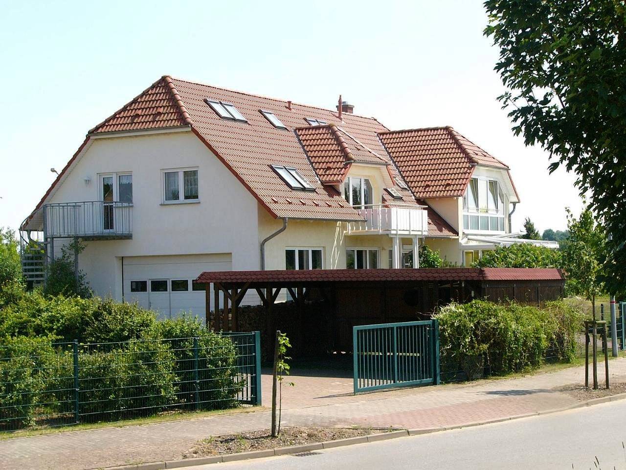 Ganze Wohnung, Apartment with Balcony in Schloen-Dratow, Müritz