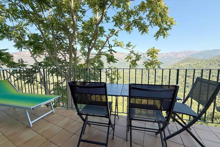 Gîte pour 4 personnes, avec Balcon à Sainte-Lucie-de-Tallano